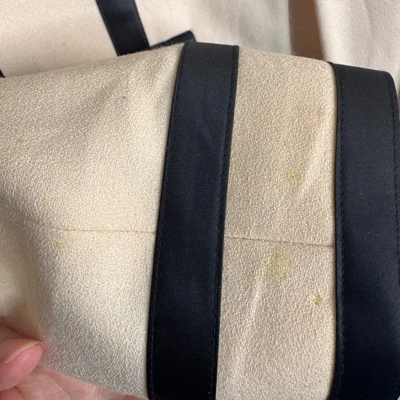 Escada Couture Cream and Black Vintage Women's Jacket - Picture 11 of 16